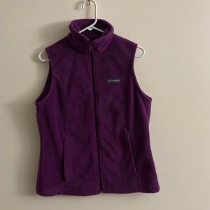 NWOT Columbia fleece vest, tore off tags accidentally, Bundle and 4/$20 🌻